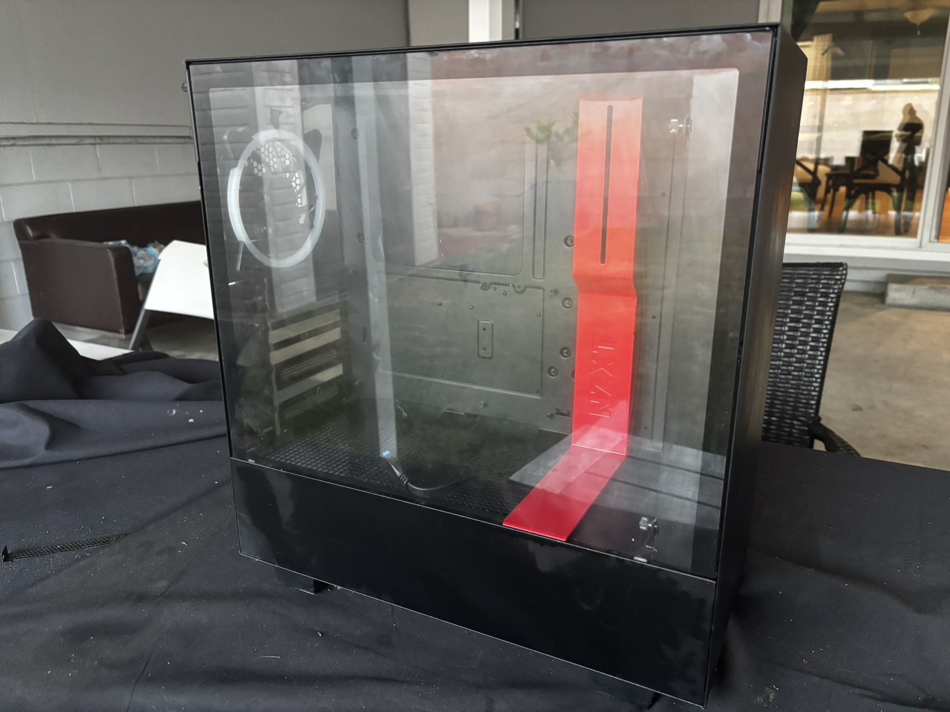 NZXT H510 | Black and Red