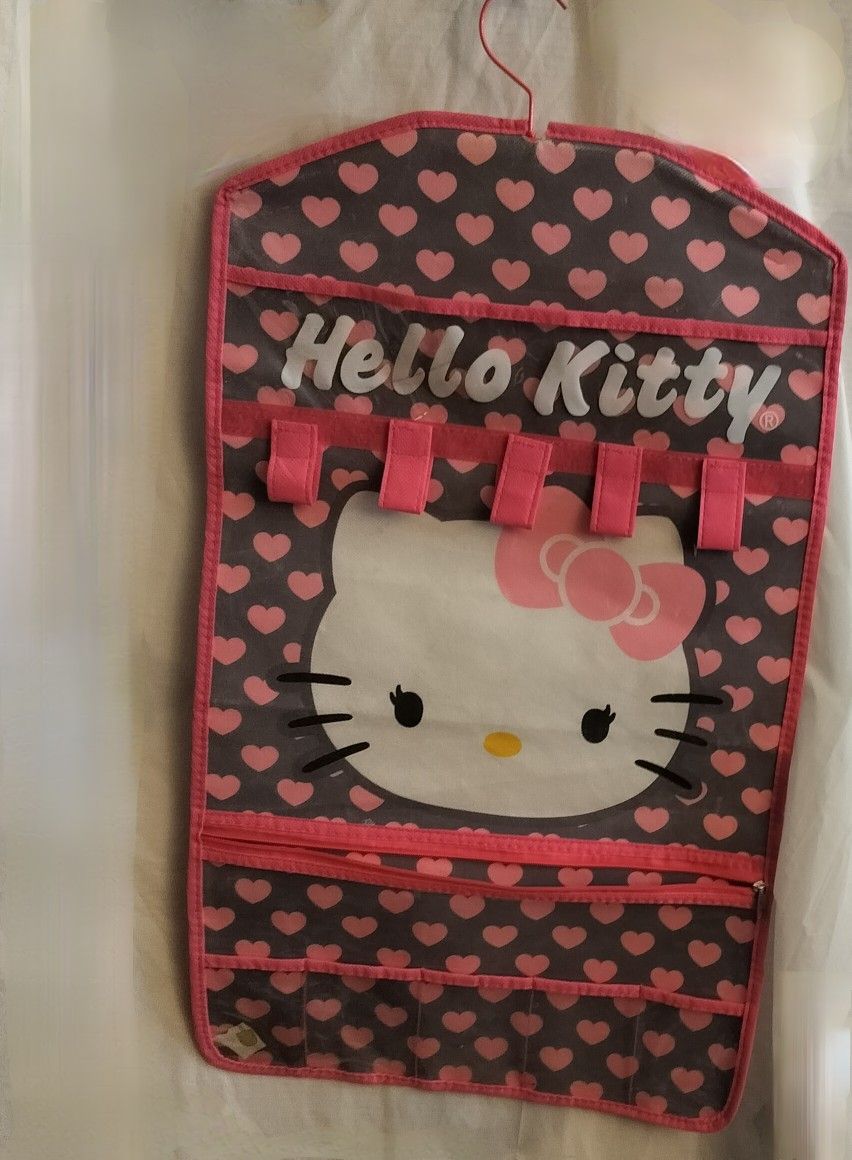 Hello Kitty Organizer