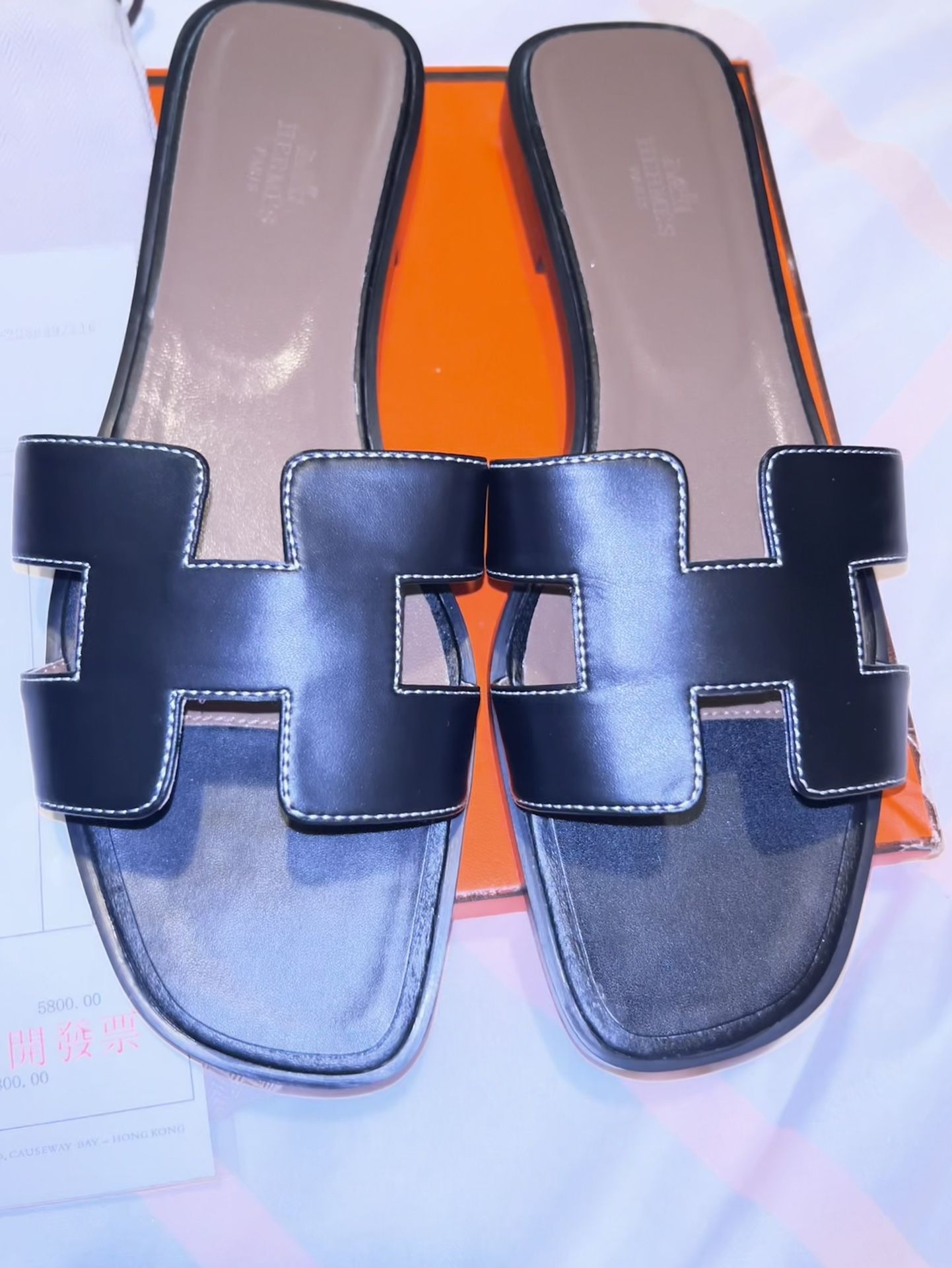 Hermès Oran Sandals W Dust Bag & Box