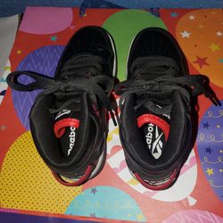 Reebok Tennis Shoes / Toddler Size 11 Boys / Pick Up Only 