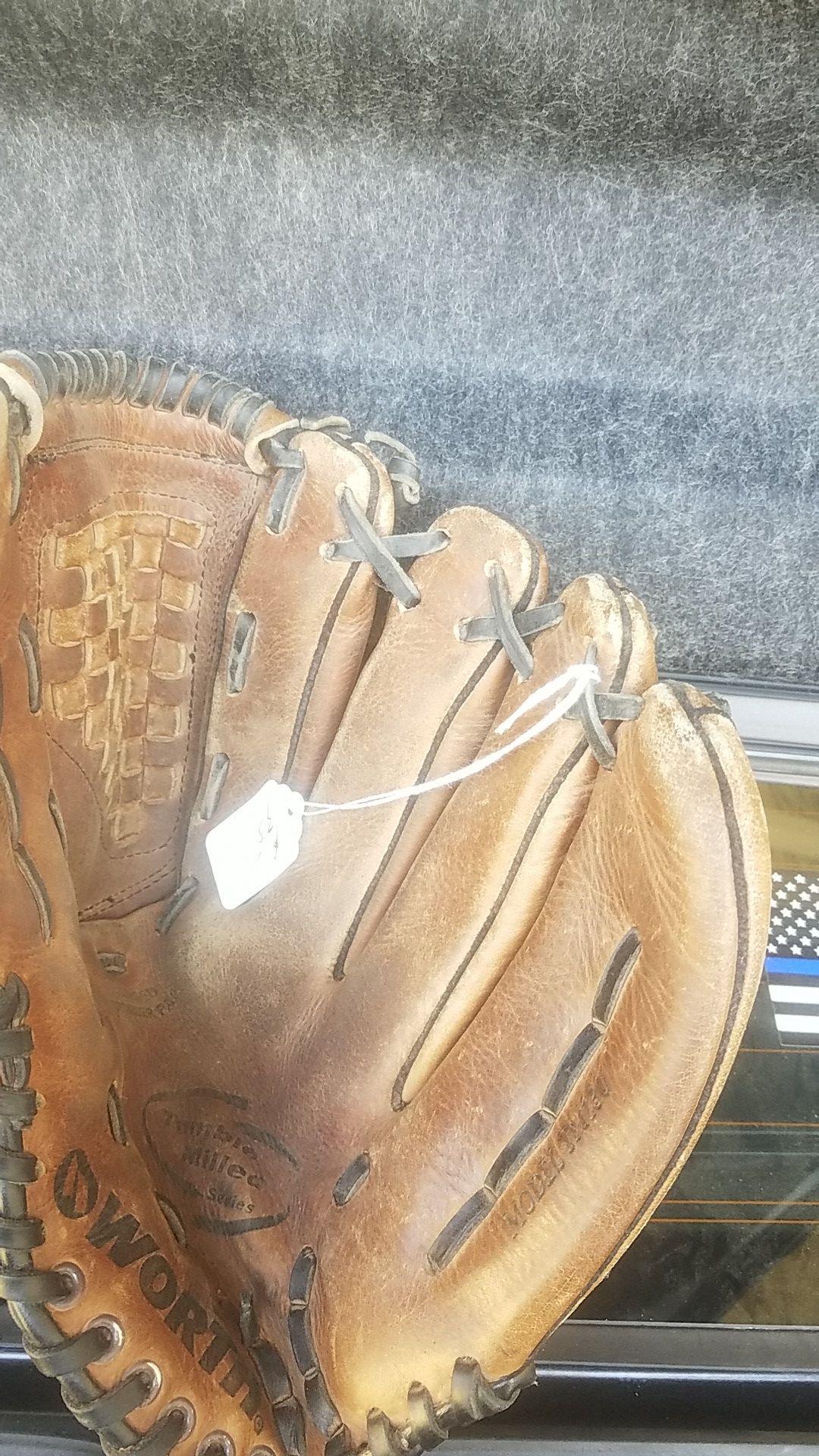 Baseball/softball glove, 13"