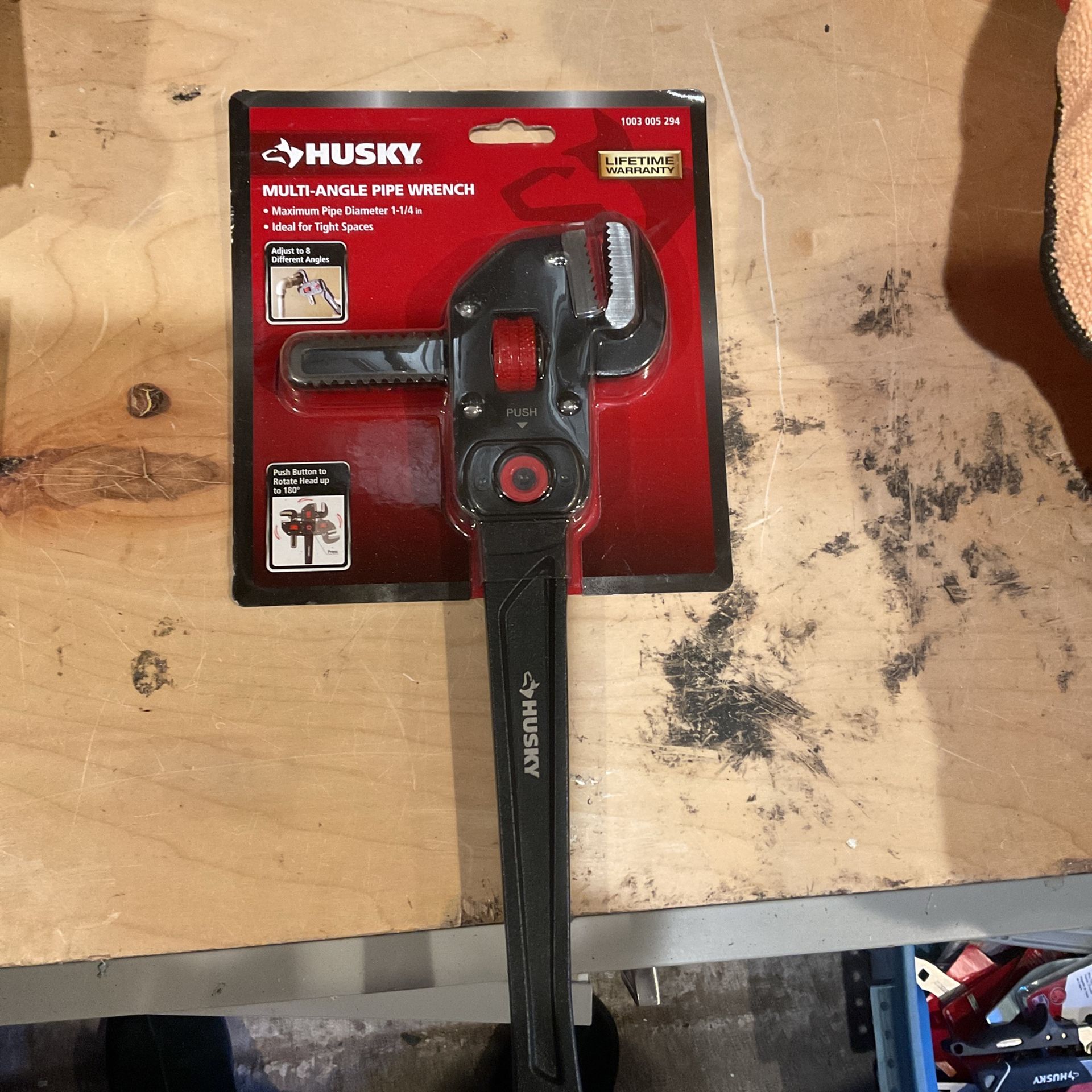 Husky Multi Angle Pipe Wrench