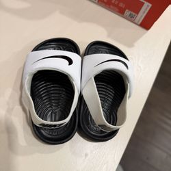 Nike Sandals , Size 5c, Brand New 