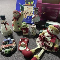13 PC ⛄️ Snowman Christmas Lot. One Plugs in Lights up.