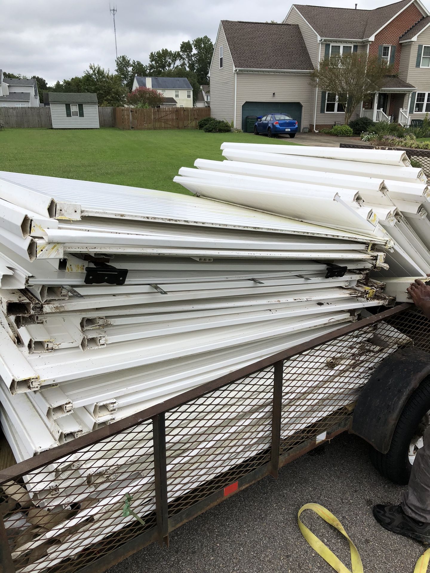 6x6 fence panels and 8ft fence post sleeves for Sale in Chesapeake, VA