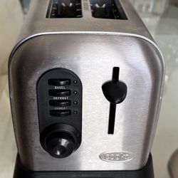 Cooks Stainless Steel Toaster With Bagel, Defrost And Reheat Features, Recovered From Storage