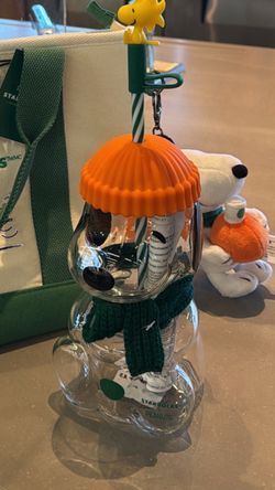 Starbucks + snoopy glass cup