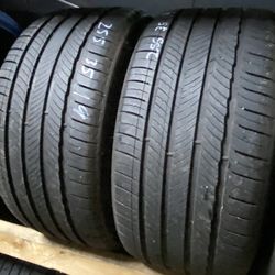Pair Tires 255 35 19