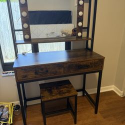 Vanity With Light Up Mirror