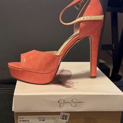 Jessica Simpson (9.5)