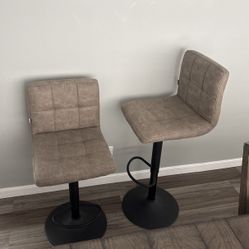 Swivel Upholstered Adjustable Height Counter Stool
