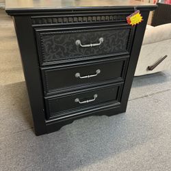 Bedside Table With 3 Draws 