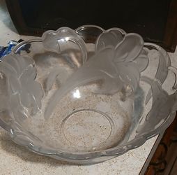 Glass bowl