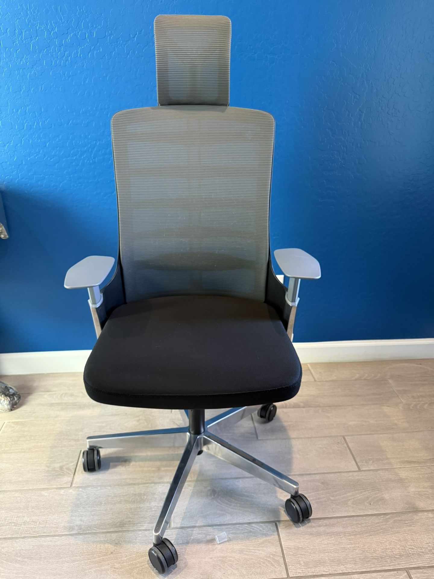 Seattle High Back Chair Contemporary Ergonomic Adjustable Height