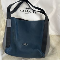 Authentic COACH Hadley color block hobo bag (Nice)