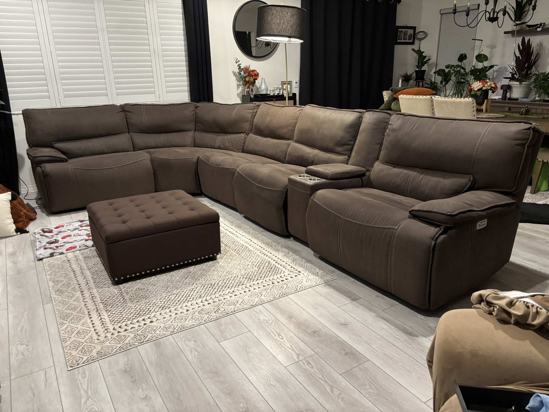 Electric Reclining Sectional