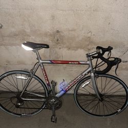 Cannondale R400 Road Bike 