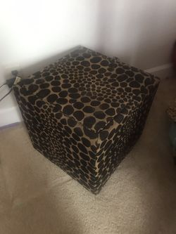 Leopard Storage Cube