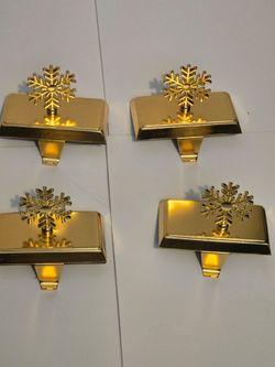 Set of 4 Gold Snowflake Christmas Stocking Holders