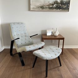 MCM Grasshopper Chair & Ottoman/Eric Saarinen 