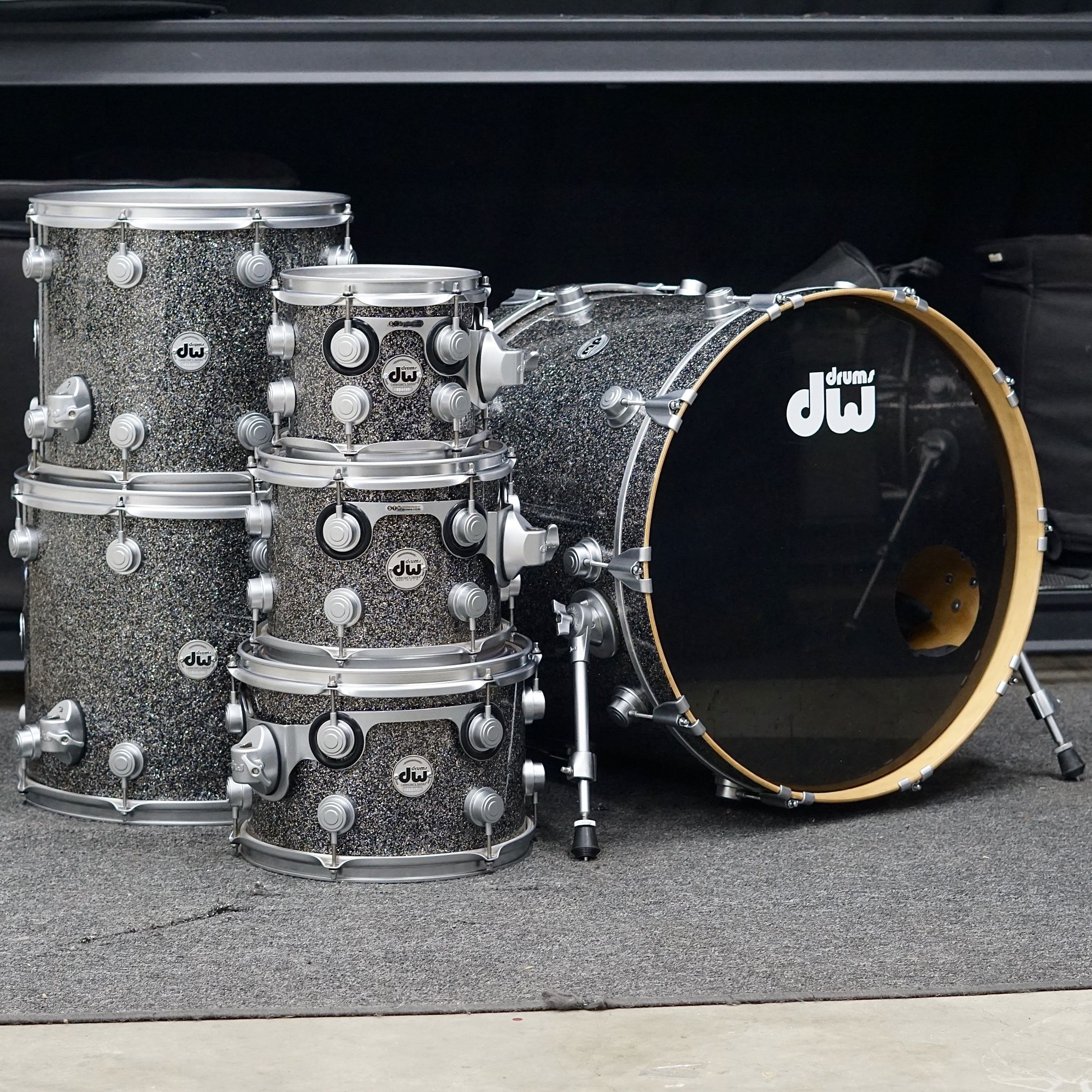 DW Collector’s Series 6 Piece Maple Drum Set - 8/10/12/14/16/22