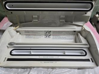 Food Savers 3 Vacuum Sealers
