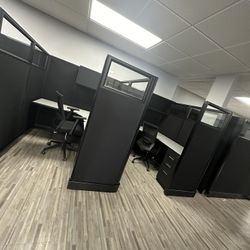 Refurnished Office Cubicles