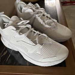 Air Jordan Basketball Shoes Size 13