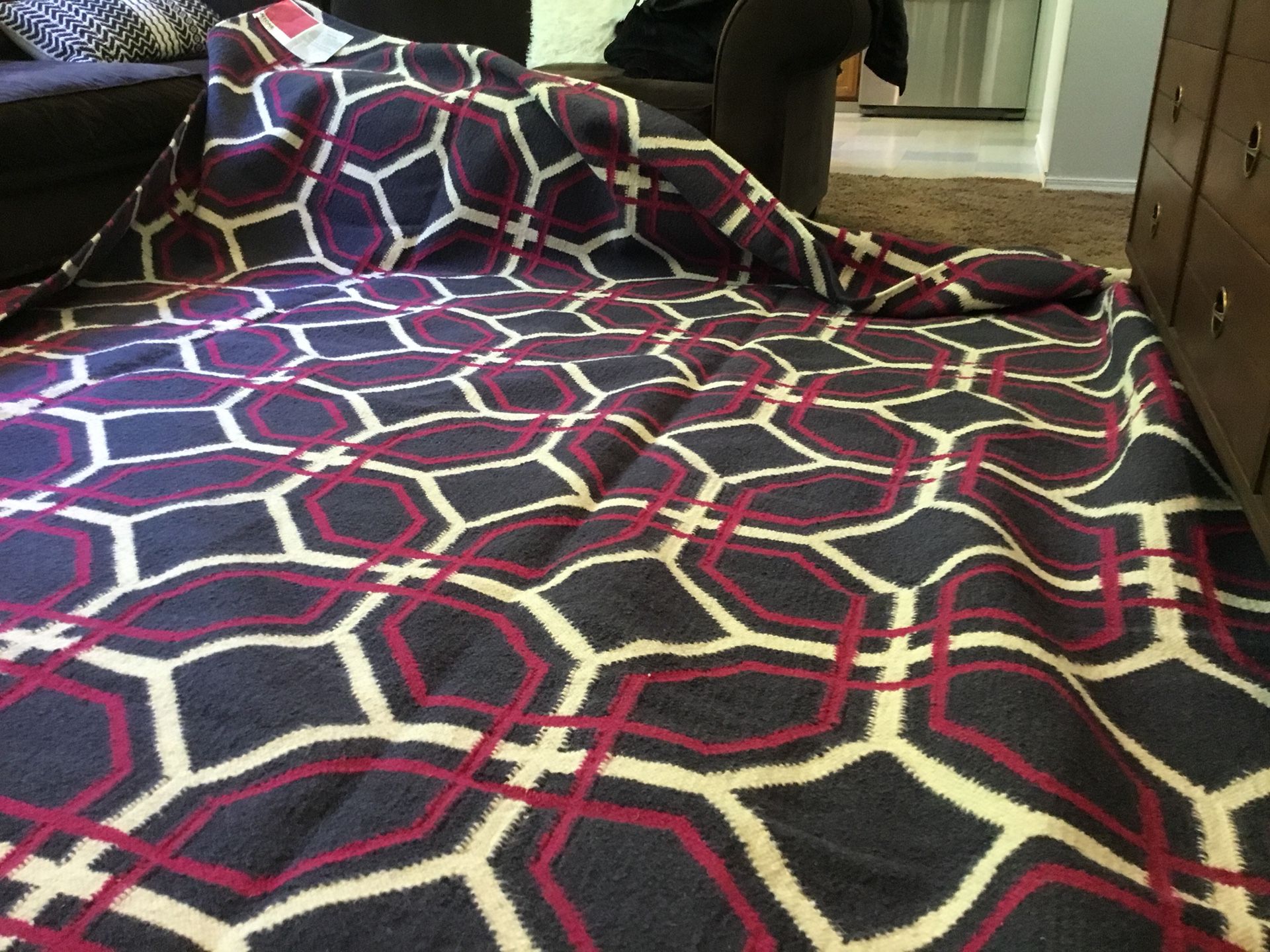 8x10 wool rug for Sale in Woodinville, WA OfferUp