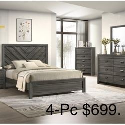 🤩  4-pc Set.  Brand New.  In Queen Size. 