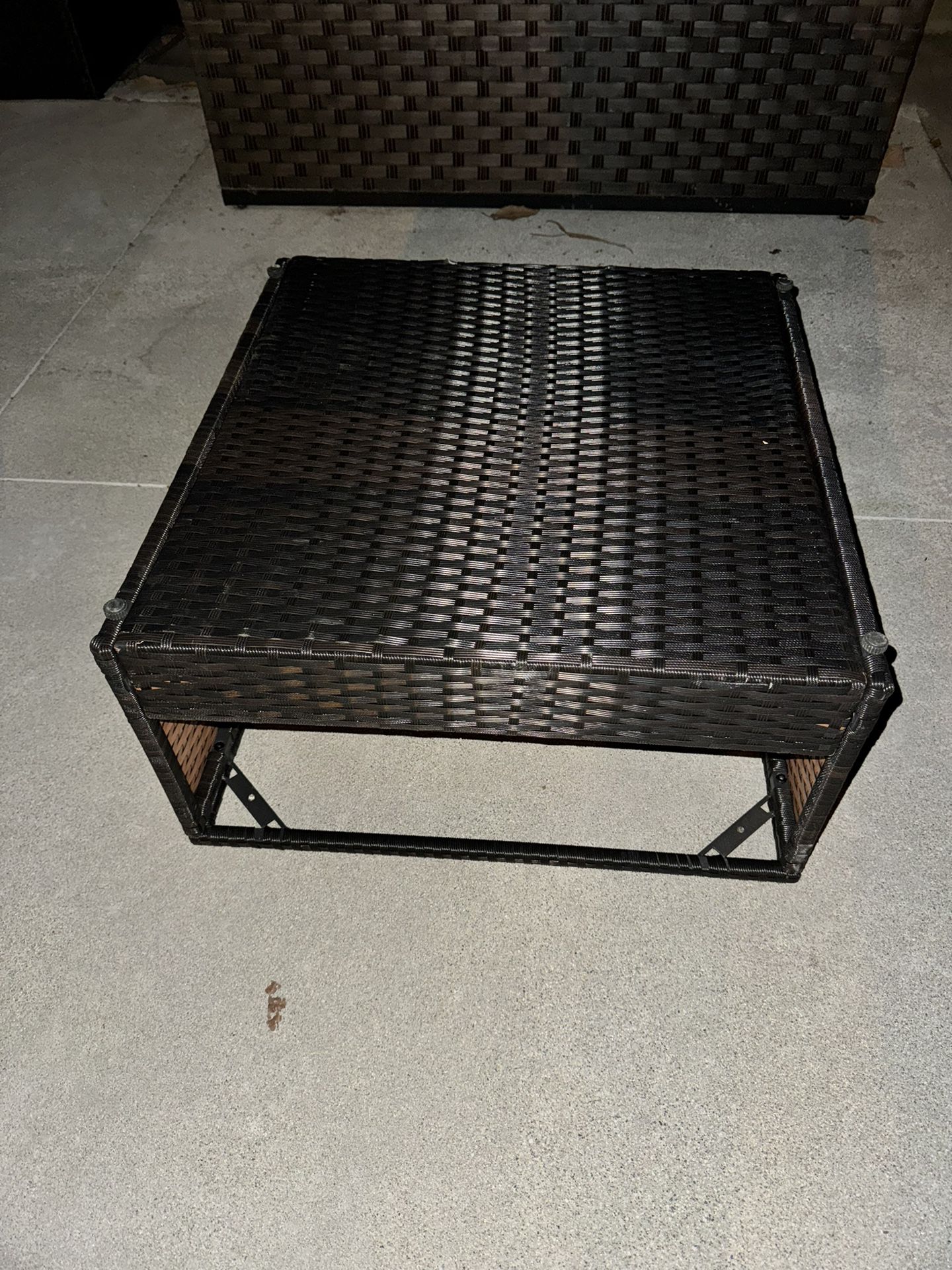 Outdoor Coffe Table FREE