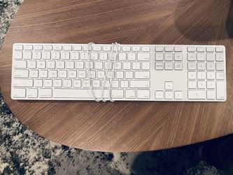 Apple Magic Keyboard with Numeric Keypad