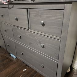 Hemnes dresser 8 Drawer
