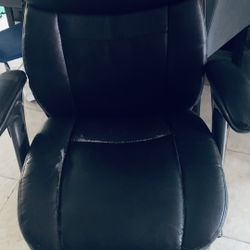 SERTA  Professional Office Chair (Used)