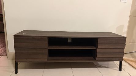 Modern TV Stand / Entertainment Center – Dark Wood – 60”
