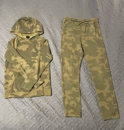All in Motion Green Camo Hoodie + Camo Pants