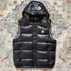Moncler vest 