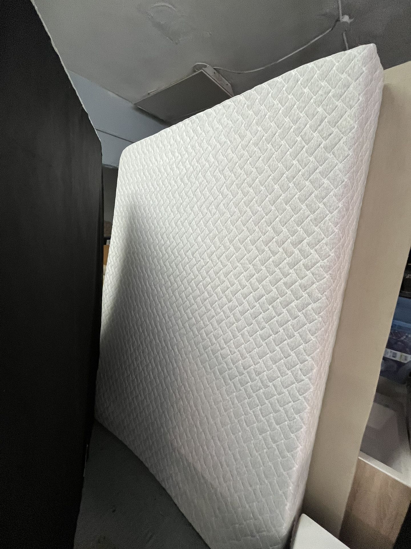Queen Size Foam Mattress