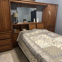 Cama Con Colchón , Base Y Cabesera 