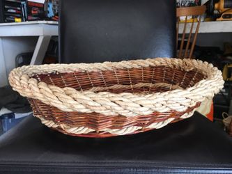 Nice oval basket about 2 inches deep