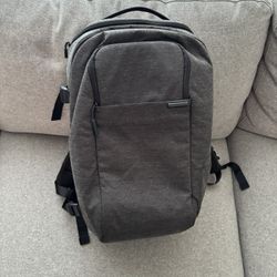 Incase DSLR Camera Backpack