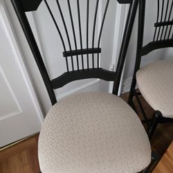 Set of 4 Chairs