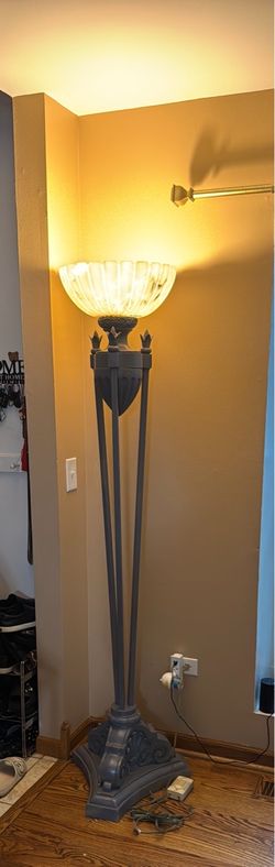 FLOOR LAMP ANTIQUE PATINA FINISH WITH POLYSTONE SHADE 06-118-JSH