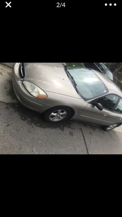2003 Ford Taurus