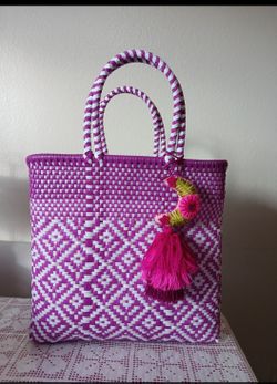 Tote bag