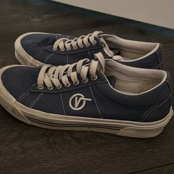 Vans (Size 7.5 Men/9 Women)