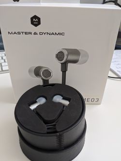 Master and dynamic earphone me03