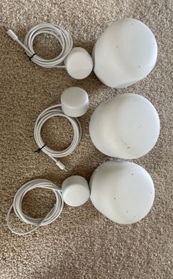 Used Nest Wifi - Mesh Router (AC2200) and 2 points with Google Assistant - 3 pack - Snow