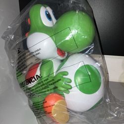 New Yoshi Popcorn Bucket - Super Mario Galaxy