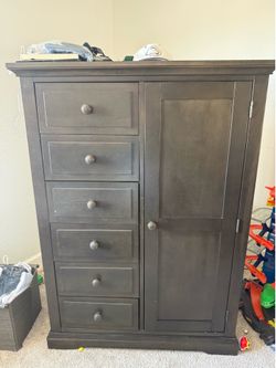 4-Piece Kids Bedroom / Nursery Furniture